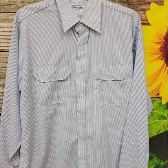 Wrangler by Red Kap uniform shirts Size large blue/white stripped NWOT - Picture 1 of 8